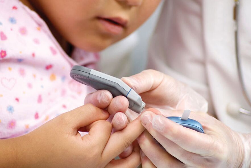 Cukrzyca typu 1 występuje często u dzieci i wymaga kontrolowania poziomu cukru we krwi