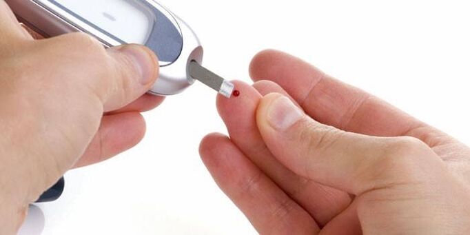 Samokontrola poziomu cukru we krwi za pomocą glukometru